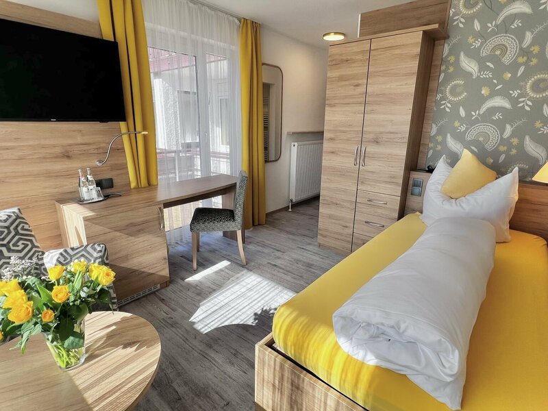 Einzelzimmer_15-16m2